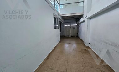 EDIFICIO COMERCIAL EN VENTA SOBRE VENUSTIANO CARRANZA EN LA COLONIA UNIVERSIDAD