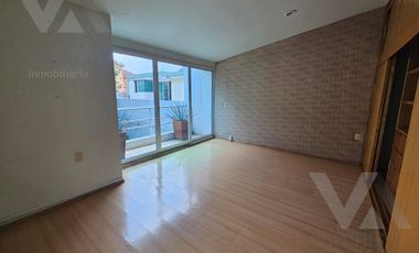 EDIFICIO COMERCIAL EN VENTA SOBRE VENUSTIANO CARRANZA EN LA COLONIA UNIVERSIDAD