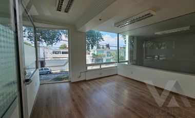 EDIFICIO COMERCIAL EN VENTA SOBRE VENUSTIANO CARRANZA EN LA COLONIA UNIVERSIDAD