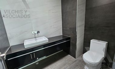 EDIFICIO COMERCIAL EN VENTA SOBRE VENUSTIANO CARRANZA EN LA COLONIA UNIVERSIDAD