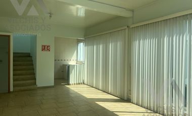 EDIFICIO COMERCIAL EN VENTA SOBRE VENUSTIANO CARRANZA EN LA COLONIA UNIVERSIDAD