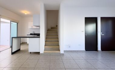 CASA/ VENTA/ 3 RECÁMARAS/ ALBERCA Y JARDIN