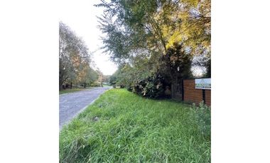 VENTA LOTE EN SIERRA DE LOS PADRES.CALLE ASFALTADA. CERCADO. 751 M2