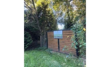 VENTA LOTE EN SIERRA DE LOS PADRES.CALLE ASFALTADA. CERCADO. 751 M2