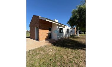 VENTA – CASA A ESTRENAR EN PH – COLONIA CAROYA