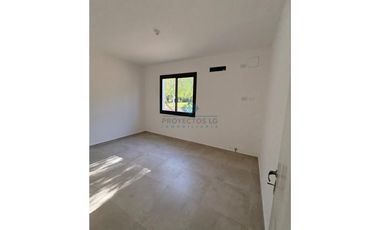 VENTA – CASA A ESTRENAR EN PH – COLONIA CAROYA