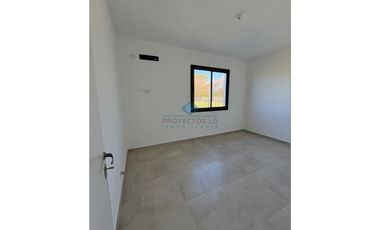 VENTA – CASA A ESTRENAR EN PH – COLONIA CAROYA