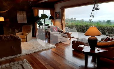 FINCA PRODUCTORA DE VENTA EN LA ISLA SANTA CRUZ, GALÁPAGOS