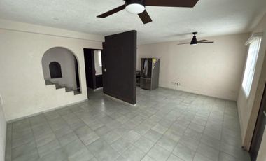 CASA EN RENTA EN RESIDENCIAL BAHÍA AZUL