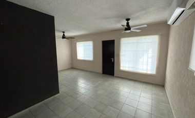 CASA EN RENTA EN RESIDENCIAL BAHÍA AZUL