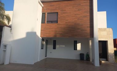 CASA EN VENTA FRACCIONAMIENTO LOS CIPRESES ZEREZOTLA