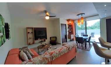 Vendo Apartamento con Terraza PH Mosaic, Panamá Pacífico
