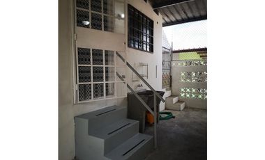 VENTA Y ALQUILER DE CASA EN LINDA VISTA - TUMBA MUERTO 200M2 JP