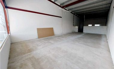 ALQUILER LOCAL 2 NIVELES ENTRADA ALTOS DEL GOLF SAN FRANCISCO