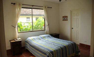 BUENAVENTURA / PH LOS PORTALES / 1251M / PISCINA / FRENTE AL LAGO