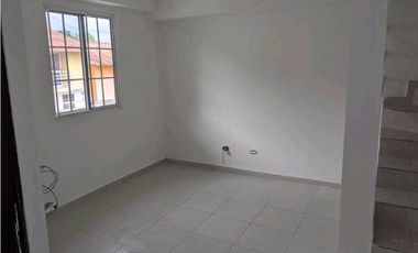 ALQUILER CASA PH VILLAS DEL NARANJAL
