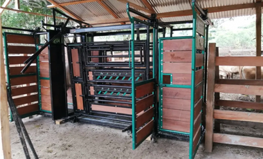 CAPIRA / CERMEÑO / FINCA / 88 HECTAREAS / 5 LAGOS