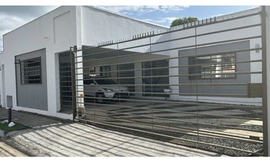 VENTA DE CASA EN CHANIS 272M2