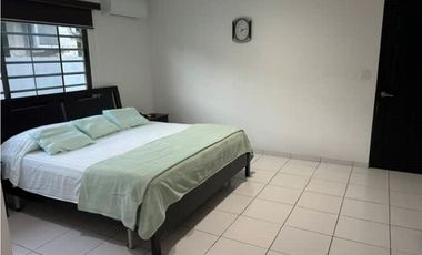 VENTA DE CASA EN CHANIS 272M2