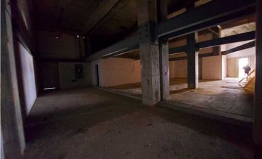 ALQUILER LOCAL ALTA VISIBILIDAD EN PLAZA HACIA METRO, TAXIS, BUSES