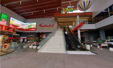 ALQUILER LOCAL ALTA VISIBILIDAD EN PLAZA HACIA METRO, TAXIS, BUSES