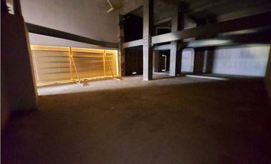 ALQUILER LOCAL ALTA VISIBILIDAD EN PLAZA HACIA METRO, TAXIS, BUSES