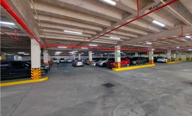 ALQUILER LOCAL ALTA VISIBILIDAD EN PLAZA HACIA METRO, TAXIS, BUSES