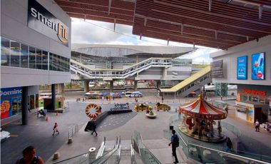 ALQUILER LOCAL ALTA VISIBILIDAD EN PLAZA HACIA METRO, TAXIS, BUSES