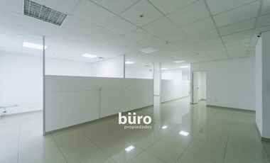 LOCAL COMERCIAL EN VENTA DE 800M2 FRENTE A LA EMBAJADA DE USA