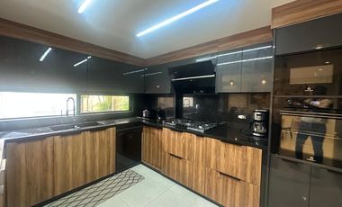 VENTA CASA 5 DORMITORIOS SAMBORONDON CIUDAD CELESTE (JLR)