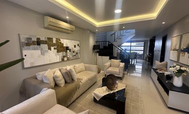 VENTA CASA 5 DORMITORIOS SAMBORONDON CIUDAD CELESTE (JLR)