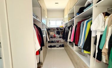 VENTA DE CASA EN Pilar