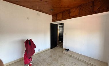 Casa PH en alquiler en Villa Dominico