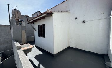 Casa PH en alquiler en Villa Dominico