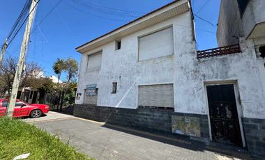 Casa PH en alquiler en Villa Dominico