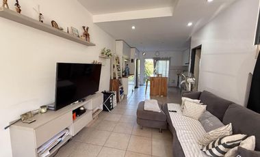 Casa PH en venta en Morris
