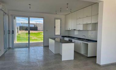 Casa en Pozo 3 Habitaciones. B° Privado Rivadavia