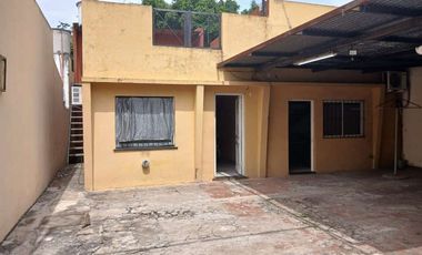 Casa en venta en Ezpeleta Este