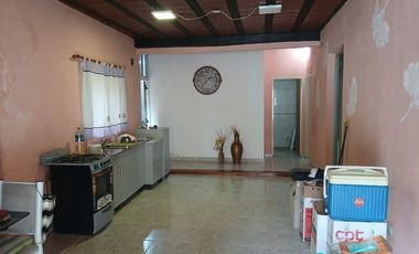 Casa en venta en Ezpeleta Este
