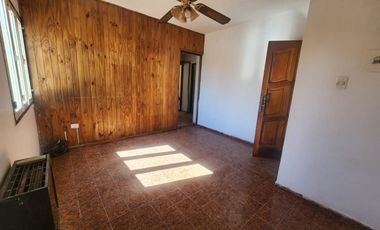 DEPARTAMENTO DE 3 HABITACIONES, COCHERA. RAWSON