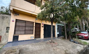 VENTA PH 3 AMB C/GGE. Y TERRAZA - QUILMES OESTE
