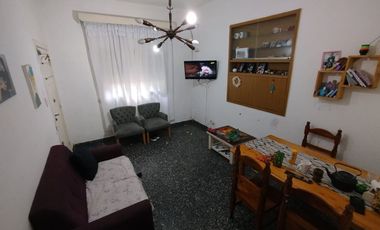 OPORTUNIDAD - NUEVO VALOR - Casa con Jardín