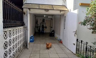 OPORTUNIDAD - NUEVO VALOR - Casa con Jardín