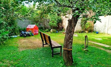 OPORTUNIDAD - NUEVO VALOR - Casa con Jardín