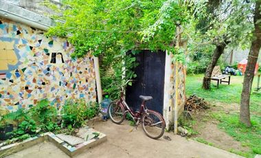 OPORTUNIDAD - NUEVO VALOR - Casa con Jardín