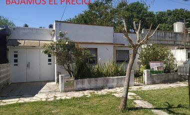 OPORTUNIDAD - NUEVO VALOR - Casa con Jardín