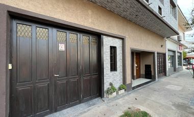 Venta PH independiente balcon parrilla y garage