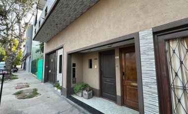 Venta PH independiente balcon parrilla y garage