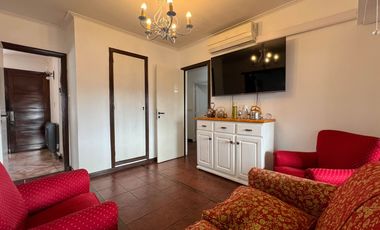 Venta PH independiente balcon parrilla y garage