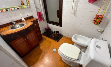 Venta PH independiente balcon parrilla y garage